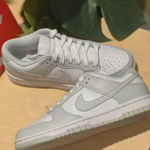 {Gray Nike Dunk's Casual Shoes - Trendy Design} - Picture 2 of 5